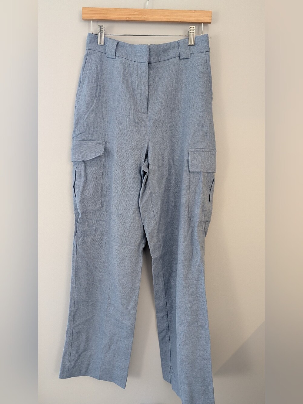 NWOT House of Harlow 1960 Linen Blend Cargo Pants Size 6 Dusty Blue Wide Leg